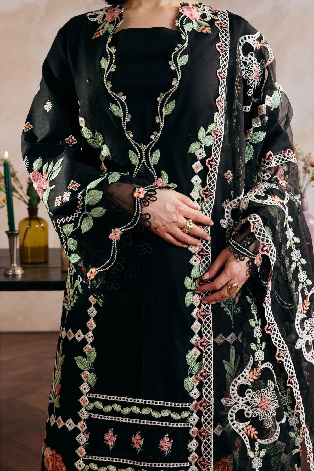 Maryum Hussain dhanak luxury embroidered 3 Piece dress - S066