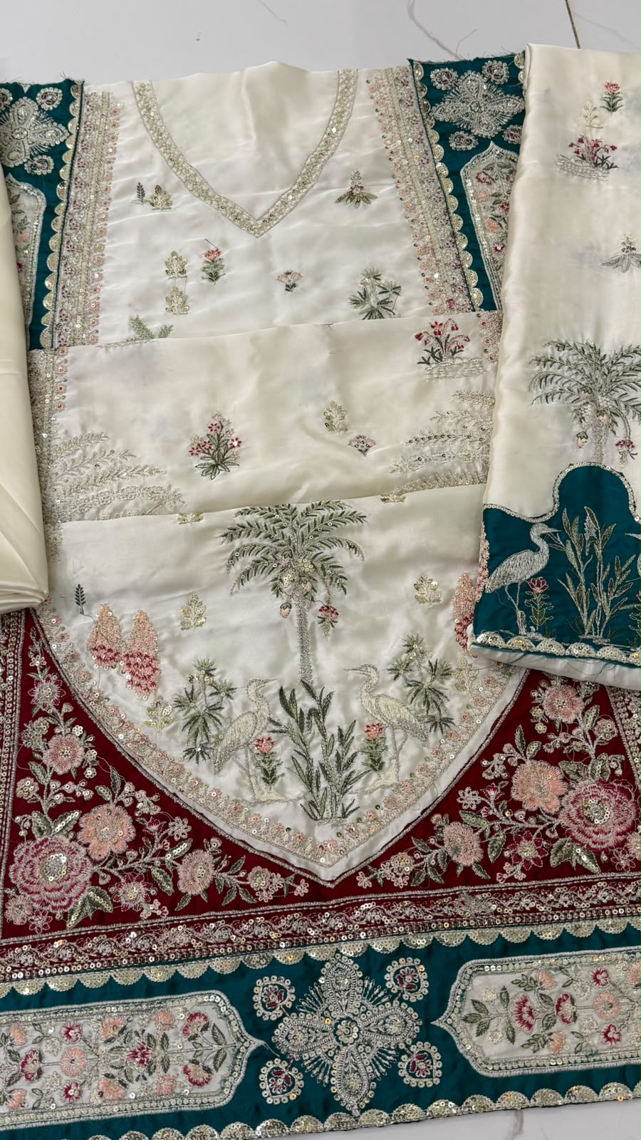 Ethnc Shamoz Silk Embrodiered Kaftan 3 Piece Dress - S041