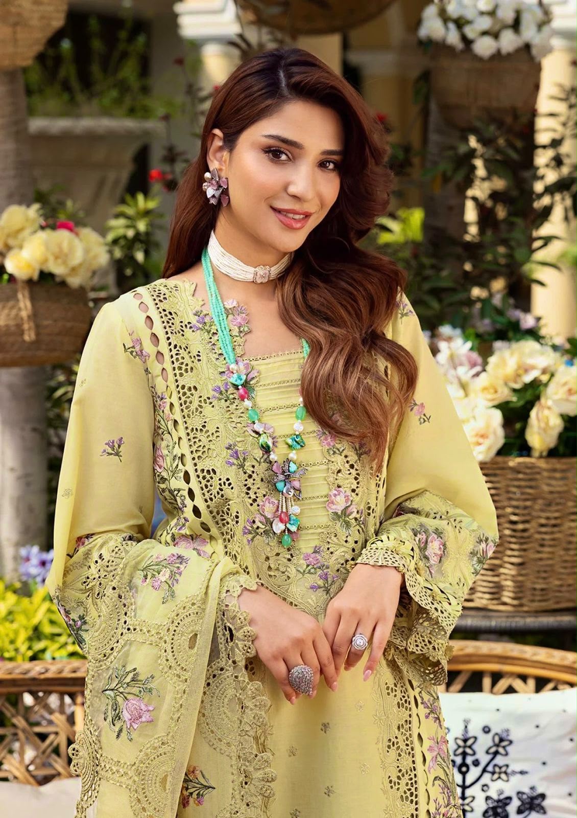 Elaf Luxury Dhanak Chikankari Embroidered  3 Piece Dress - S068