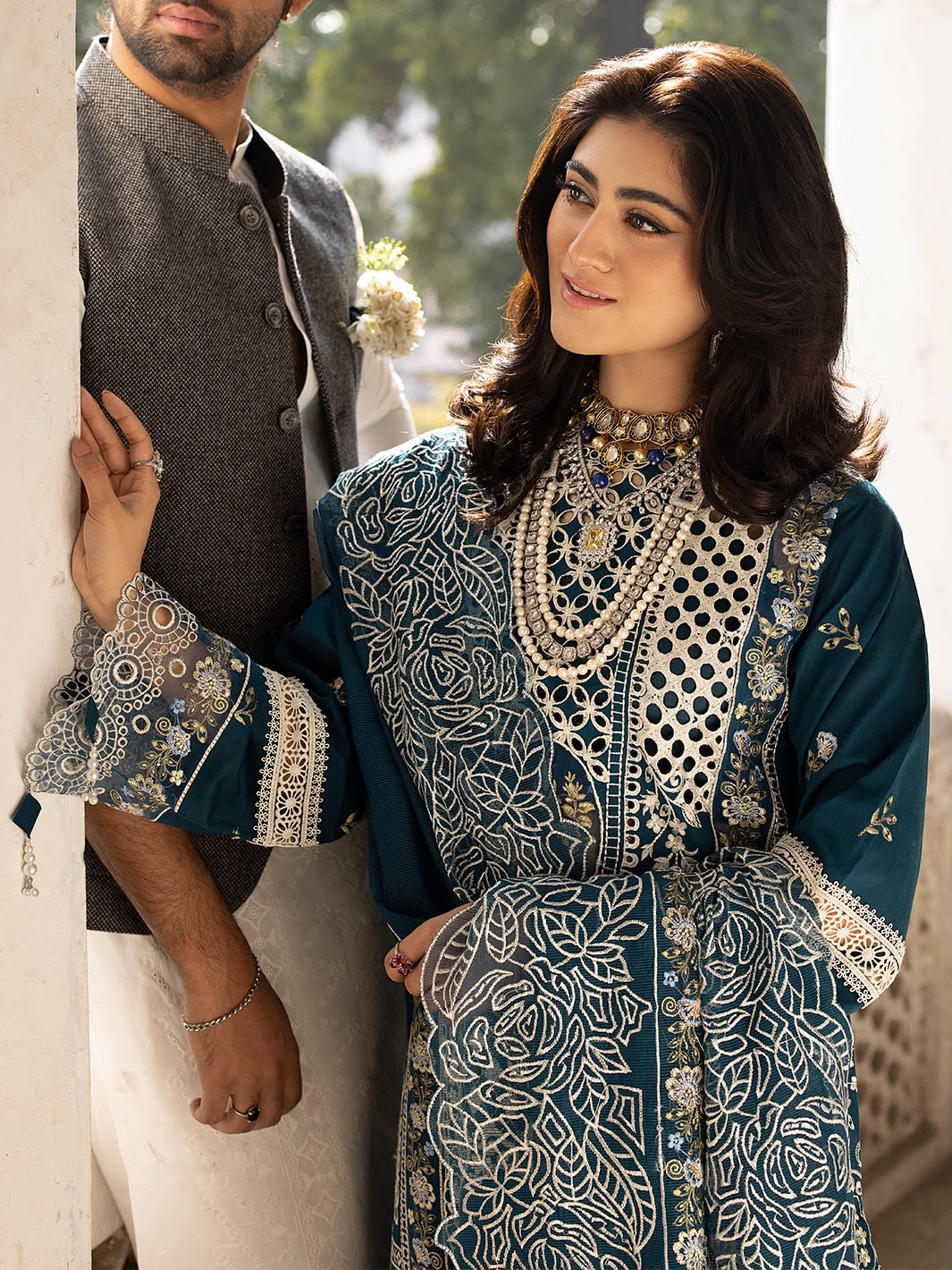 Mahnur Dhanak Luxury Embroidered 3 Piece Dress - S081