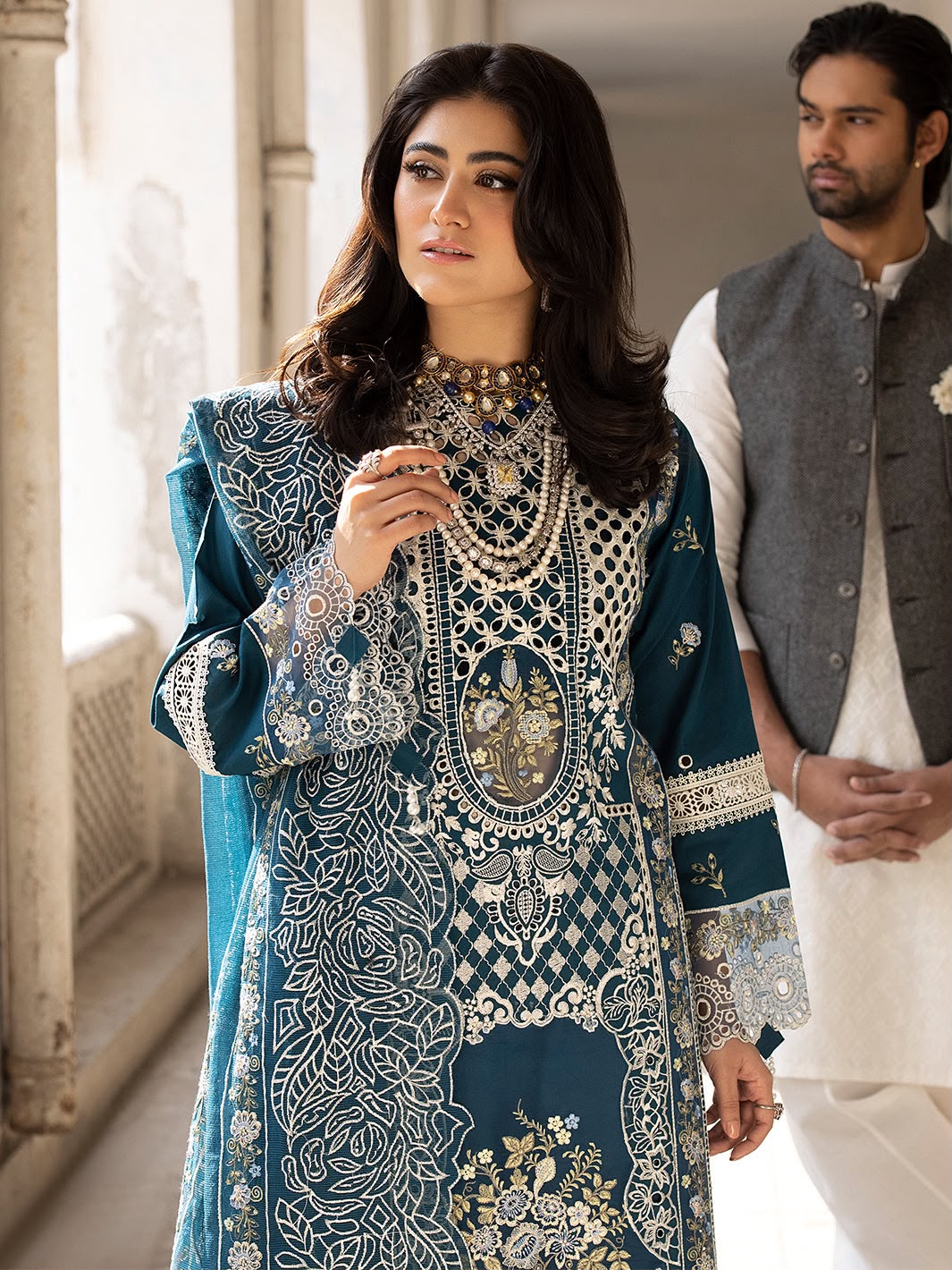 Mahnur Dhanak Luxury Embroidered 3 Piece Dress - S081